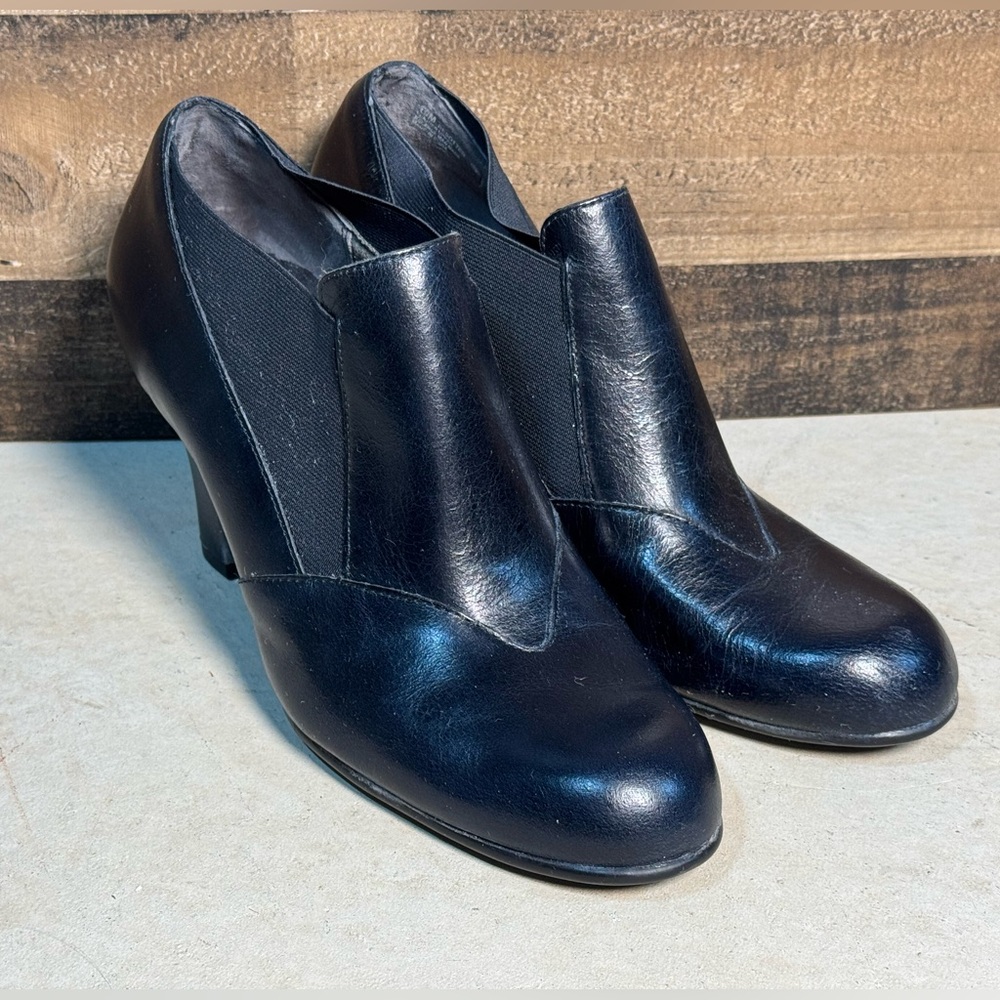 Aerosoles Women's Leather Navy Blue Bootie Chunky Heels Size 10 AB 216 - Picture 2 of 9